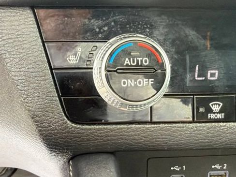 Used 2022 Mitsubishi Outlander SE FWD image 26
