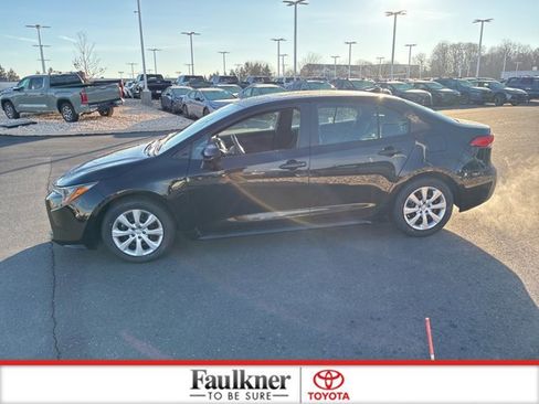 Certified 2023 Toyota Corolla LE image 12