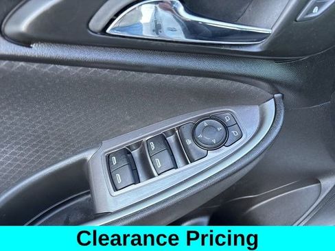 Used 2023 Chevrolet Malibu LT image 14