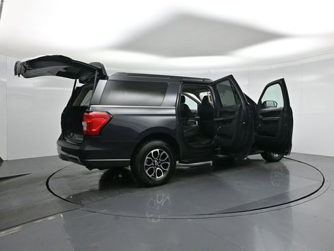 Certified 2024 Ford Expedition Max XLT image 6