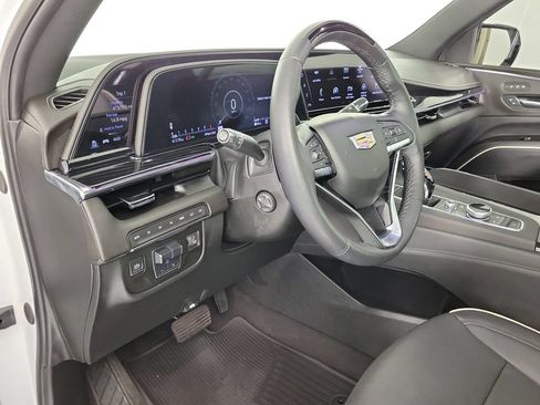 Certified 2024 Cadillac Escalade Sport w/ LPO, ONYX Package AWD/4WD image 19