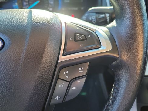 Used 2023 Ford Edge SEL AWD/4WD image 24