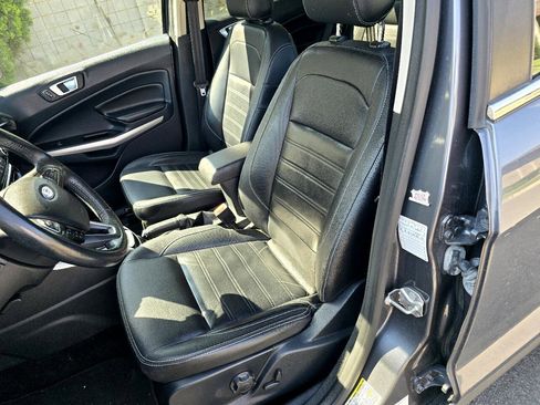 Used 2020 Ford EcoSport Titanium image 9