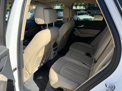 Used 2018 Audi Q5 2.0T Premium Plus w/ Premium Plus Package image 21