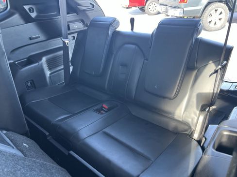 Used 2023 Mitsubishi Outlander SE image 25