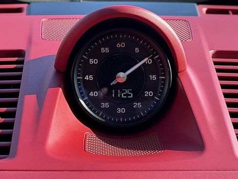 Certified 2022 Porsche 911 Carrera 4S image 14