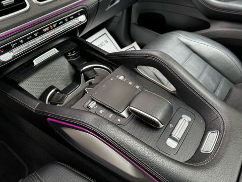 Used 2023 Mercedes-Benz GLS 450 4MATIC image 16