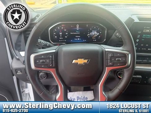 Used 2026 Chevrolet Silverado 2500 LT w/ Z71 Chrome Sport Edition AWD/4WD image 7