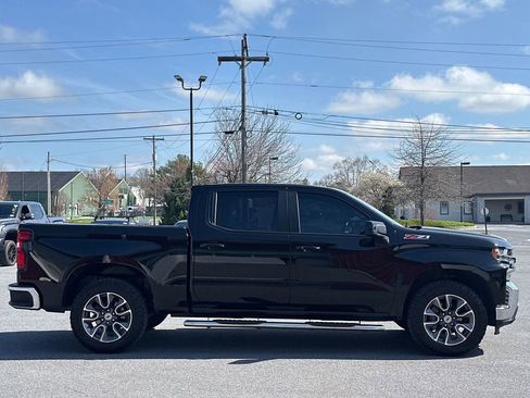 Used 2021 Chevrolet Silverado 1500 LT w/ Z71 Off-Road Package image 9