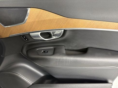 Used 2024 Volvo XC90 B6 Plus w/ Protection Package Premier image 12