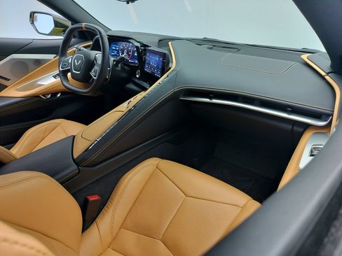 Used 2021 Chevrolet Corvette Stingray Preferred Cpe w/ Battery Protection Package RWD image 8