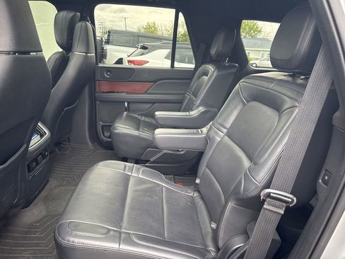 Used 2022 Lincoln Navigator Reserve AWD/4WD image 31