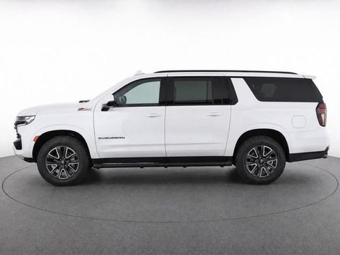 Used 2022 Chevrolet Suburban Z71 w/ Z71 Off-Road Package AWD/4WD image 4