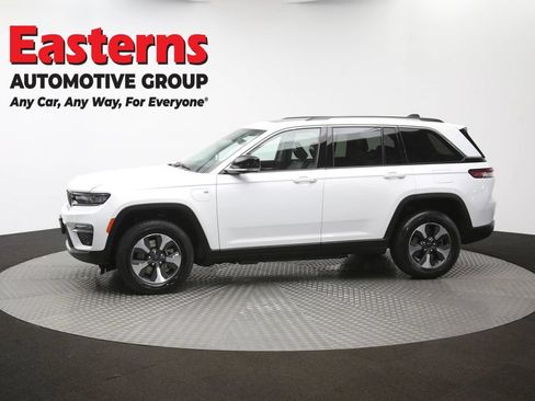Used 2022 Jeep Grand Cherokee Limited 4xe w/ Luxury Tech Group II AWD/4WD image 63