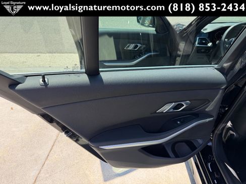 Used 2020 BMW 330i Sedan w/ Driving Assistance Package RWD image 13