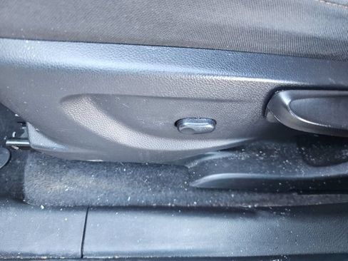 Used 2018 Chevrolet Trax LS FWD image 13