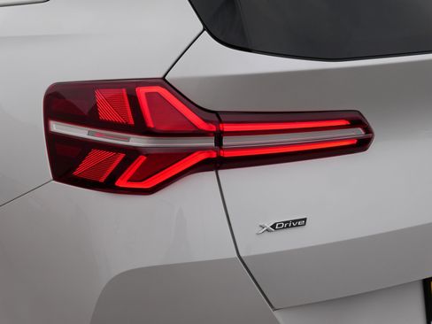 Used 2025 BMW X3 xDrive30i w/ Premium Package image 17