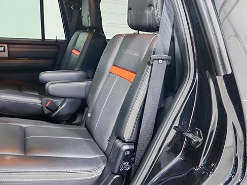 Used 2017 Ford Expedition Platinum RWD image 24