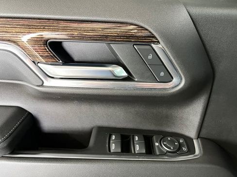 Used 2022 GMC Sierra 1500 Elevation w/ Elevation Premium Package image 14