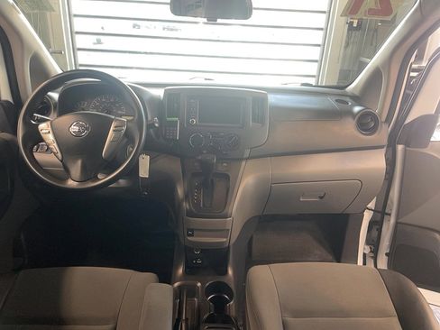 Used 2021 Nissan NV200 SV w/ Sliding Door Glass Package image 10