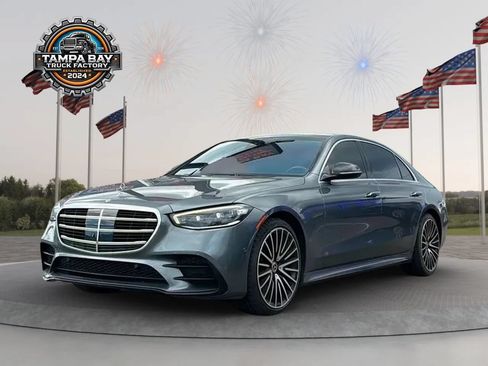 Used 2021 Mercedes-Benz S 580 4MATIC Sedan image 2