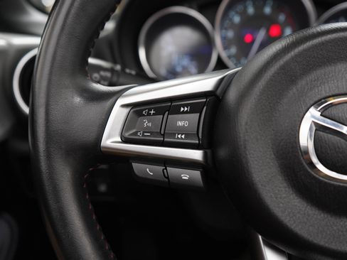 Used 2016 MAZDA MX-5 Miata Grand Touring RWD image 21