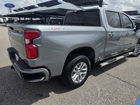 Used 2025 Chevrolet Silverado 1500 RST AWD/4WD image 6