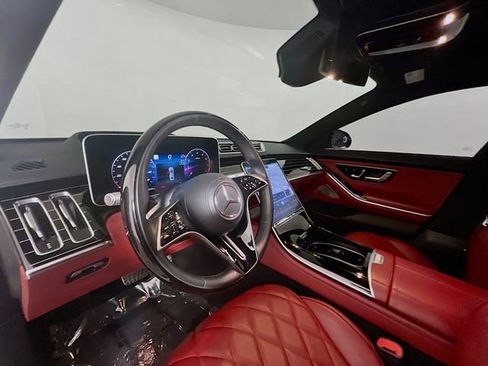 Used 2023 Mercedes-Benz S 580 4MATIC Sedan image 18
