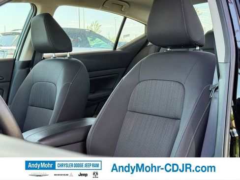 Used 2025 Nissan Altima 2.5 SV FWD image 6
