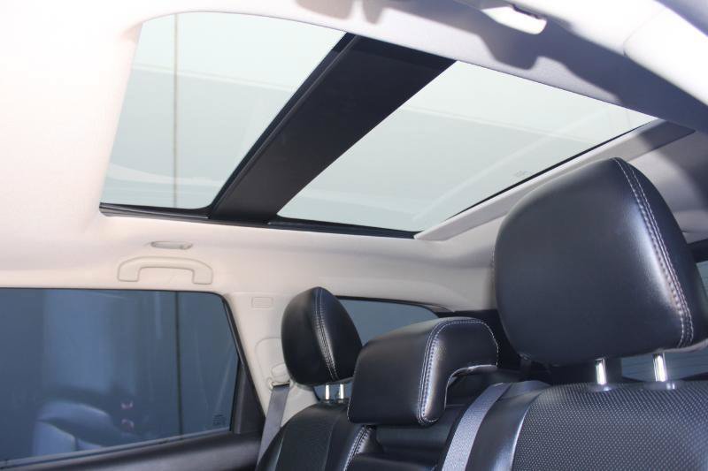 Used 2018 Nissan Pathfinder Platinum w/ Cargo Package FWD image 51