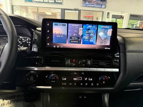 Used 2026 Nissan Pathfinder SV FWD image 20