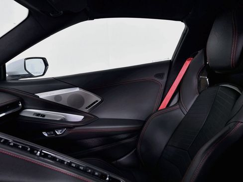 Used 2020 Chevrolet Corvette Stingray Premium Cpe w/ 3LT Preferred Equipment Group RWD image 23