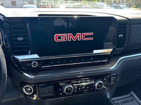 Used 2024 GMC Sierra 1500 SLT w/ SLT Premium Plus Package AWD/4WD image 14