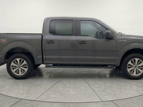 Used 2017 Ford F150 XL w/ Equipment Group 101A Mid AWD/4WD image 3
