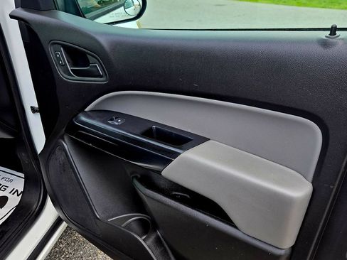 Used 2017 Chevrolet Colorado W/T RWD image 21