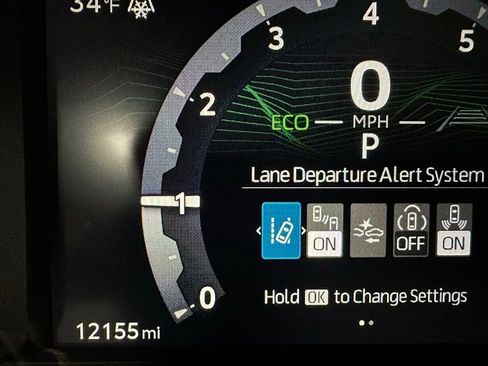 Used 2025 Toyota 4Runner SR5 image 24