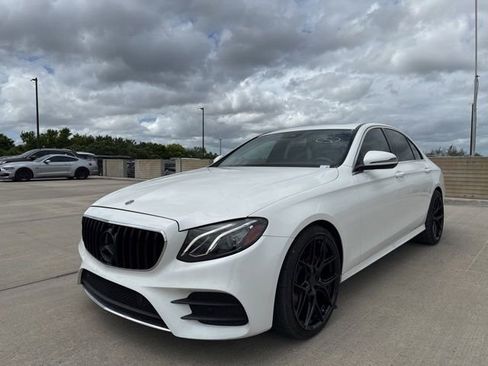 Used 2019 Mercedes-Benz E 300 image 7