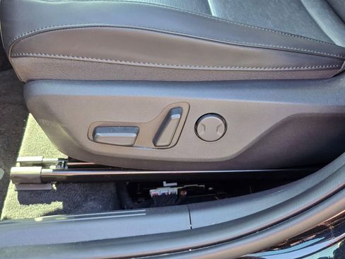 Used 2024 Kia Niro SX Touring FWD image 14