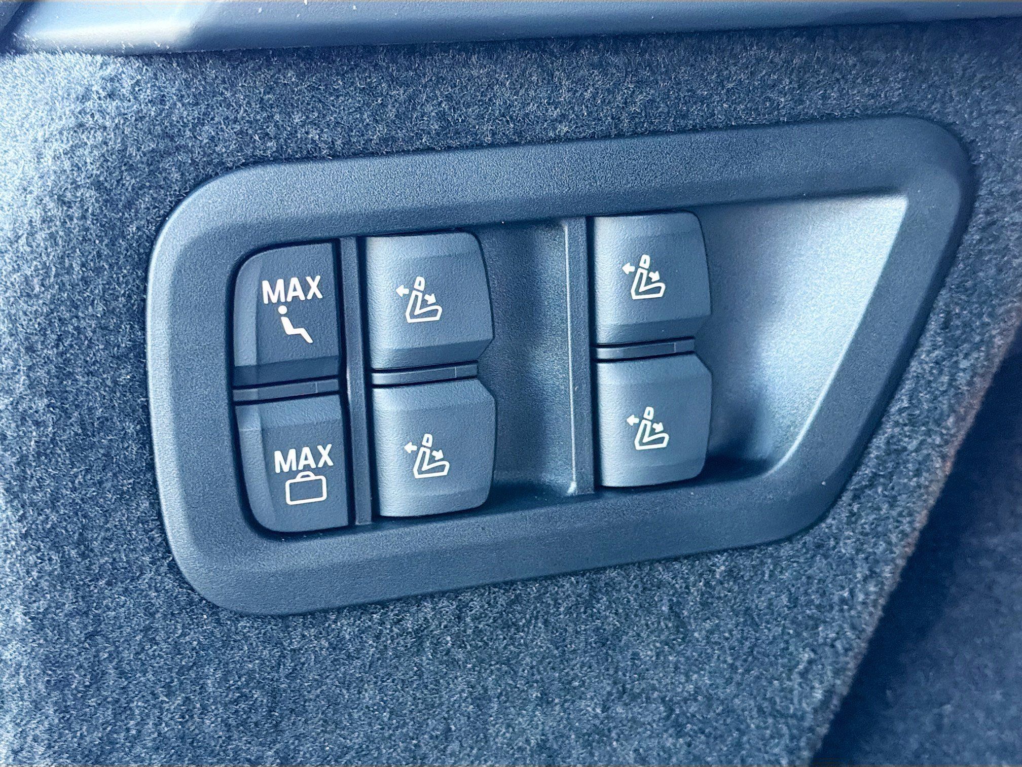 New 2027 BMW X7 xDrive40i AWD/4WD image 13