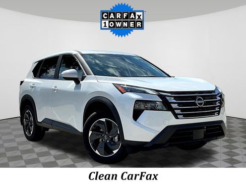 Certified 2026 Nissan Rogue SV AWD/4WD image 3