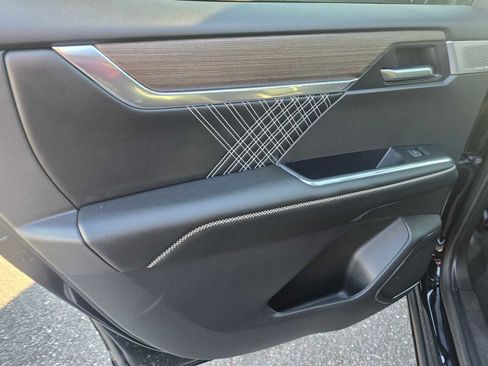 Used 2024 GMC Acadia Denali w/ Super Cruise Package image 20