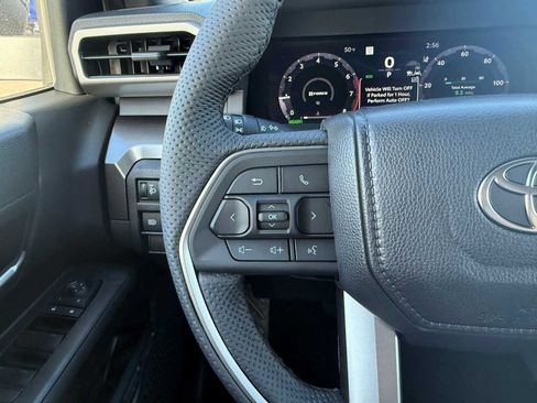 New 2025 Toyota Tacoma TRD Off-Road image 12