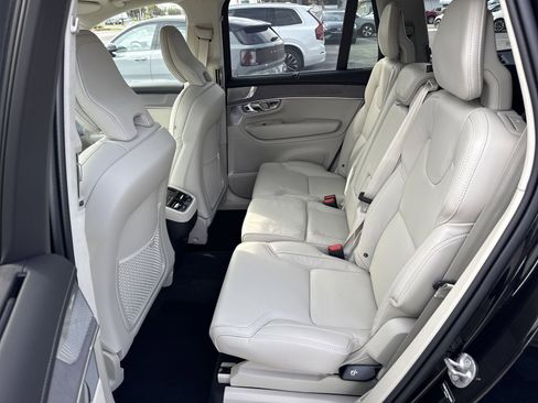 New 2026 Volvo XC90 B6 Ultra w/ Lounge Package image 13