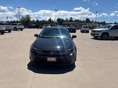 Used 2026 Toyota Corolla LE FWD image 3