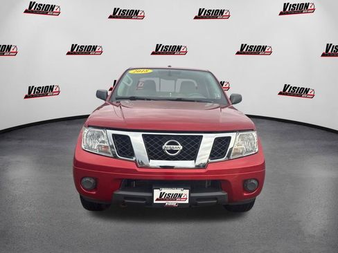 Used 2018 Nissan Frontier SV image 2