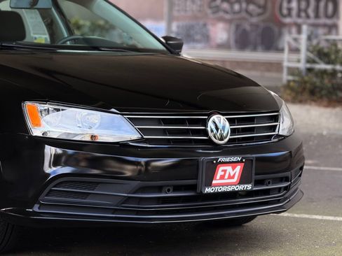 Used 2015 Volkswagen Jetta S image 9