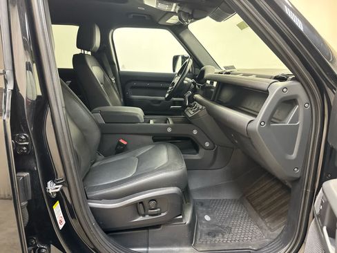 Used 2023 Land Rover Defender 110 X-Dynamic SE AWD/4WD image 16