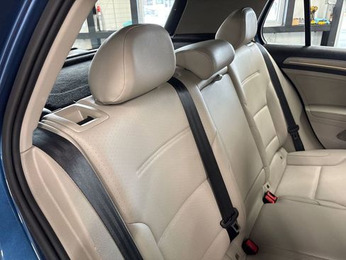 Used 2015 Volkswagen Golf S w/ Lighting Package image 43