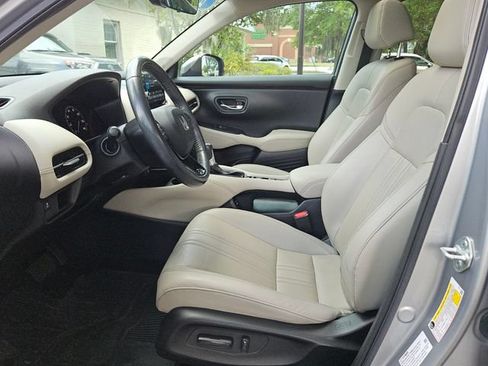 Used 2024 Honda HR-V EX-L image 10