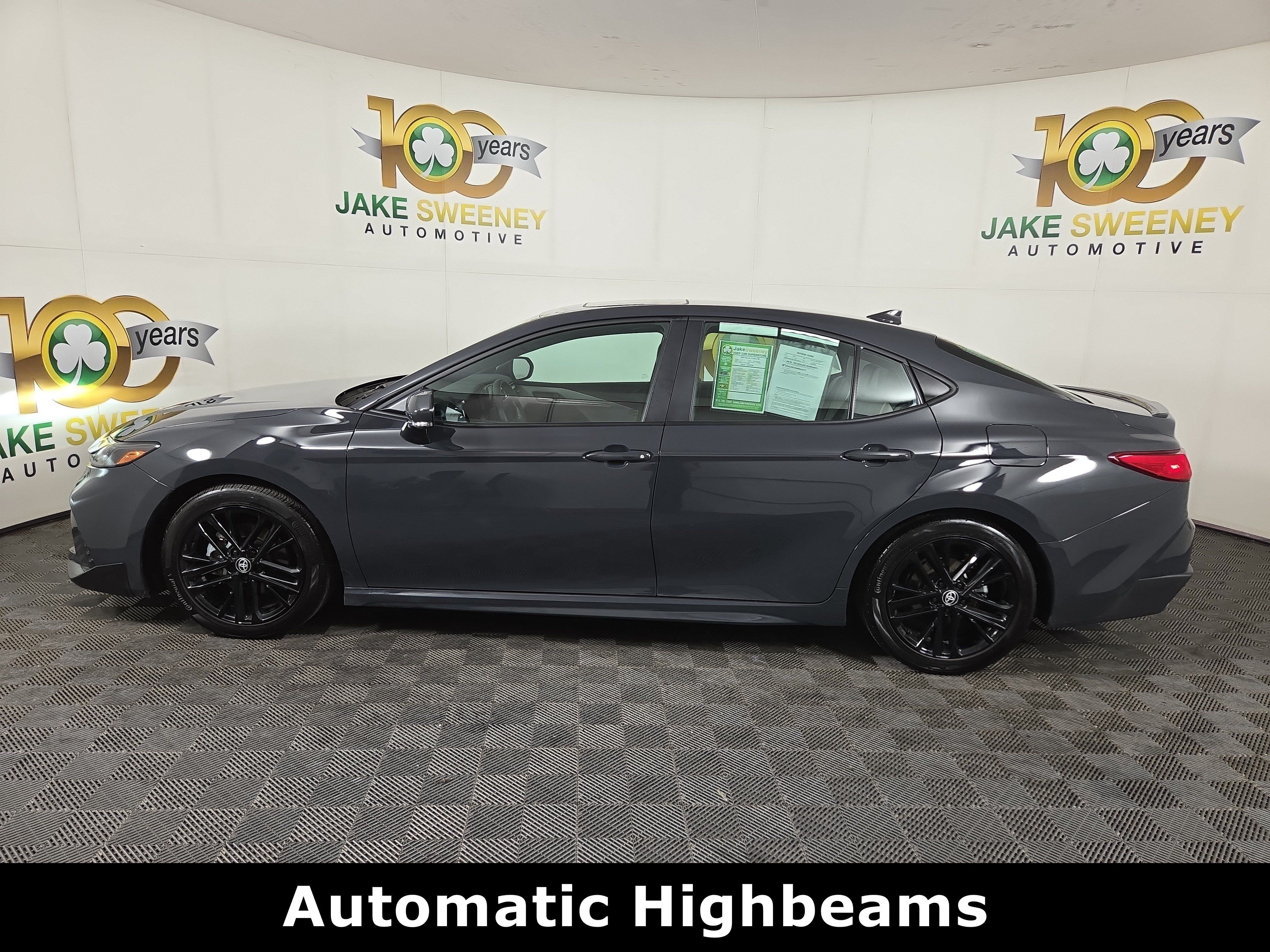 Used 2025 Toyota Camry SE w/ Convenience Package FWD image 4